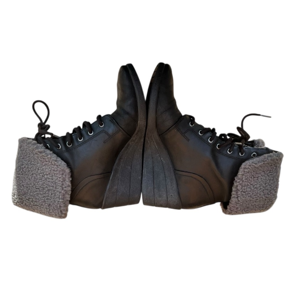 UGG Australia Zea Ankle Wedge Snow Boots Black Bootie Women's Size 6 - Picture 11 of 13